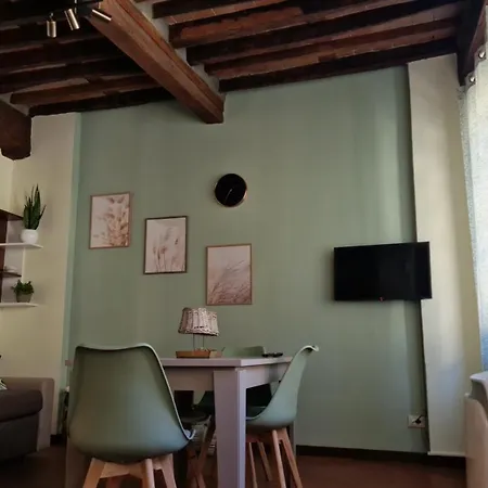 Appartamento Casa Fiorenza Centro Storico Lucca