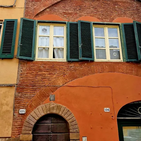 Casa Fiorenza Centro Storico Lucca